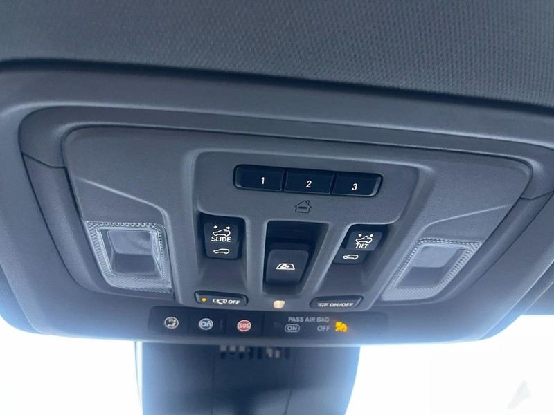 Chevrolet Silverado 1500 Vehicle Image 32