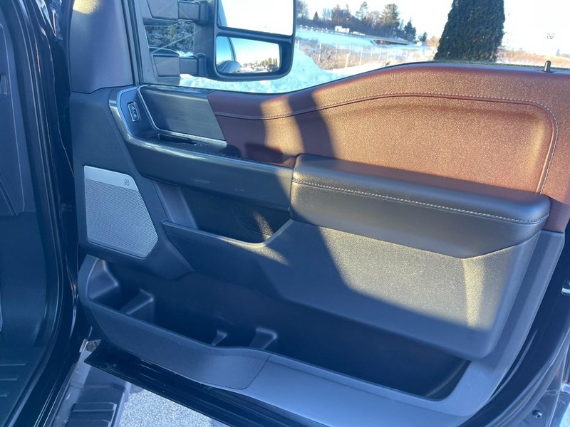 Ford F-150 Vehicle Image 11