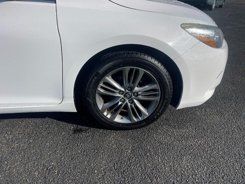 Toyota Camry Vehicle Image 07