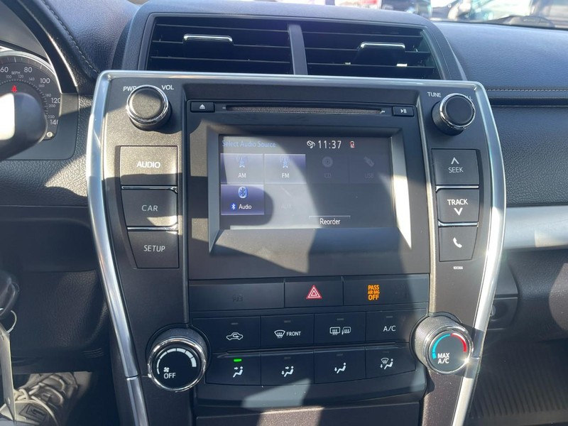 Toyota Camry Vehicle Image 27