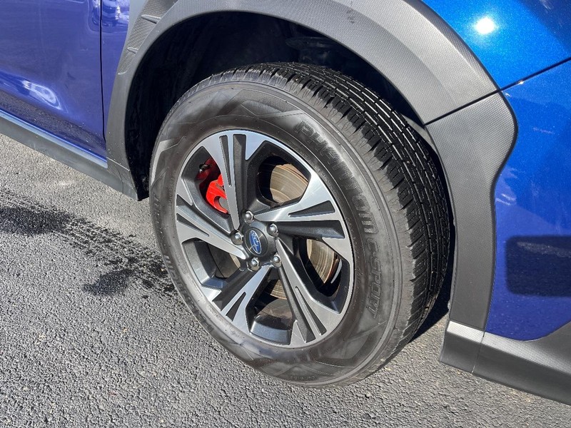 Subaru Crosstrek Vehicle Image 09