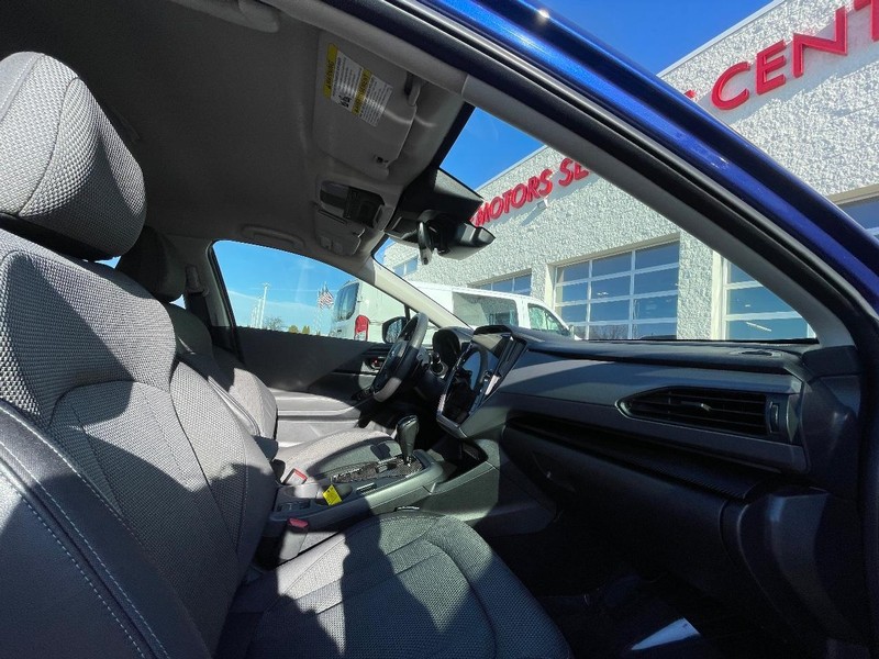 Subaru Crosstrek Vehicle Image 12