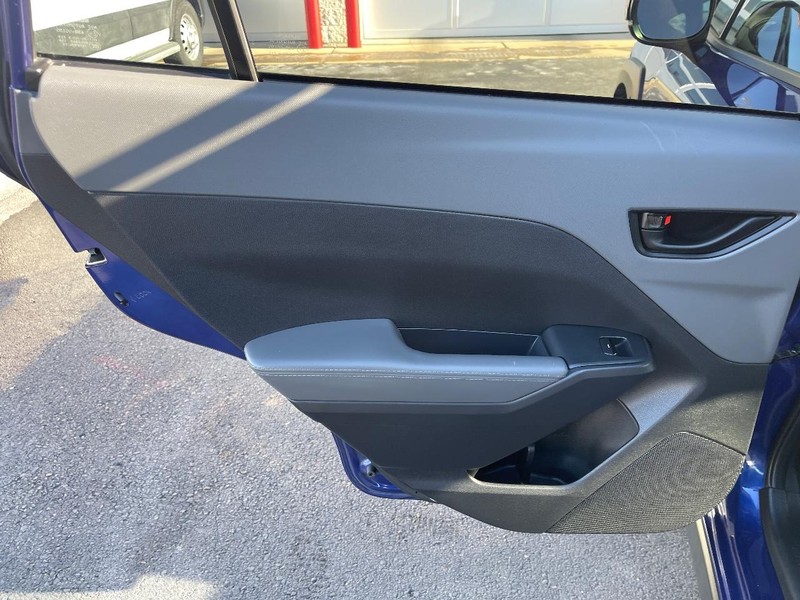 Subaru Crosstrek Vehicle Image 18