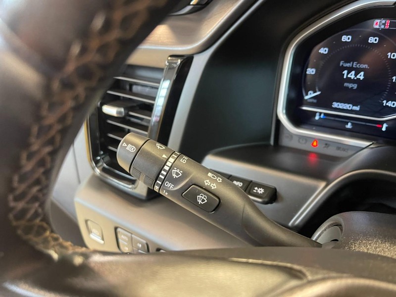 GMC Sierra 2500HD Vehicle Image 25