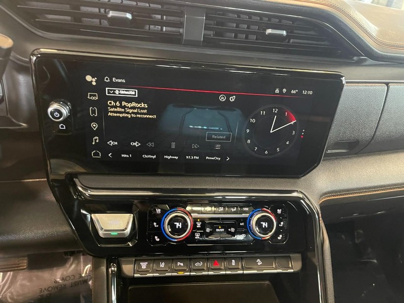 GMC Sierra 2500HD Vehicle Image 27