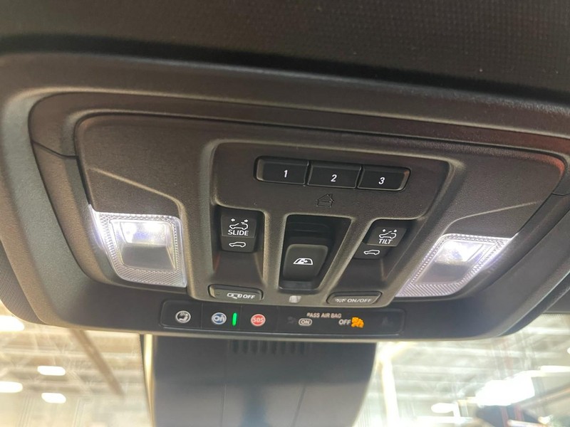 GMC Sierra 2500HD Vehicle Image 31