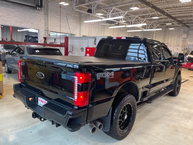 Ford Super Duty F-250 SRW Vehicle Image 03