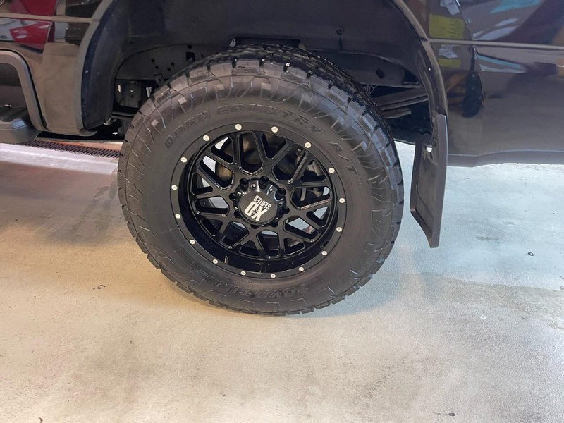 Ford Super Duty F-250 SRW Vehicle Image 05