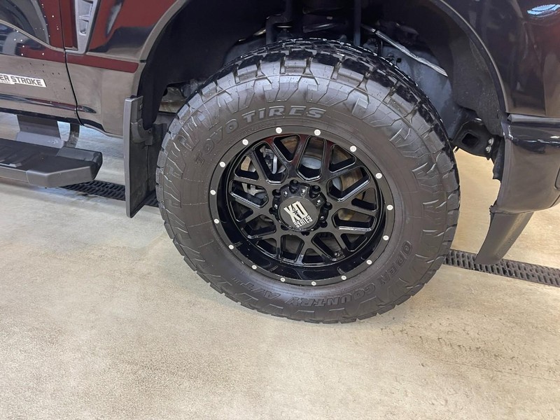 Ford Super Duty F-250 SRW Vehicle Image 07