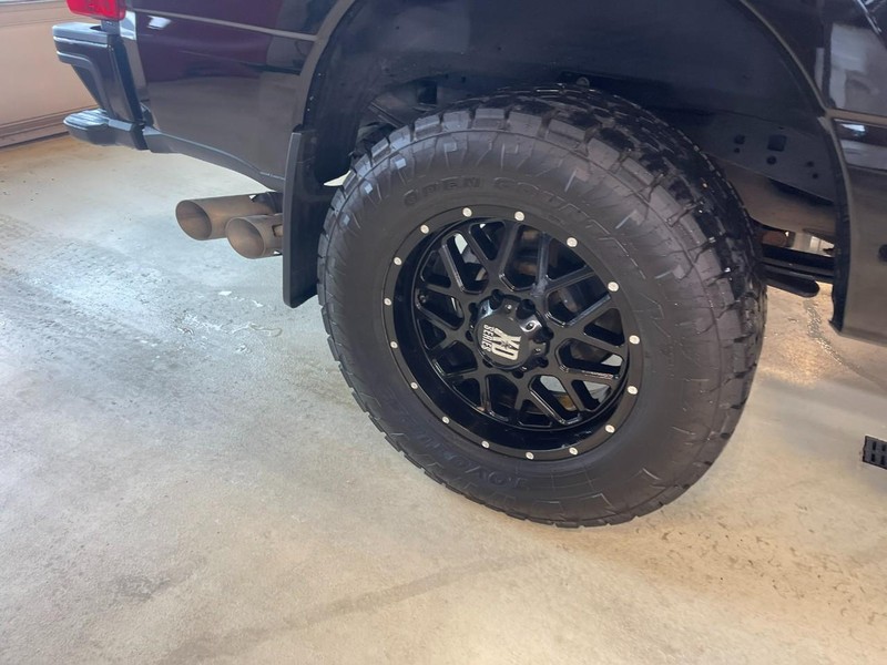 Ford Super Duty F-250 SRW Vehicle Image 08