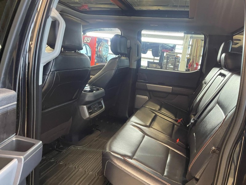 Ford Super Duty F-250 SRW Vehicle Image 17