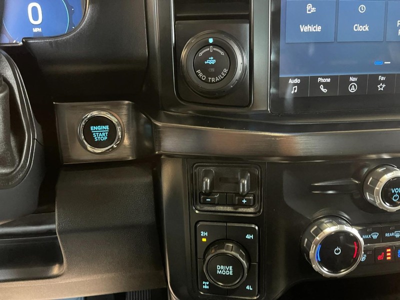 Ford Super Duty F-250 SRW Vehicle Image 31