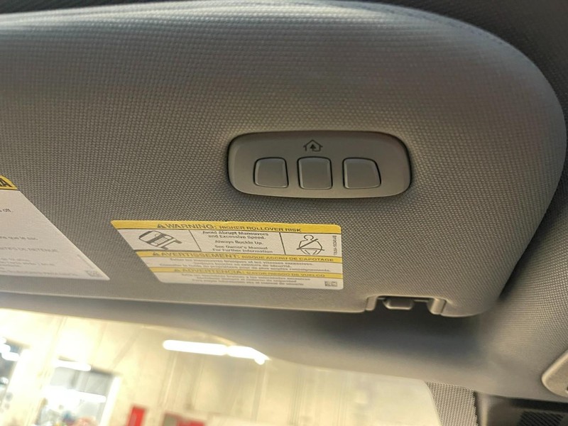 Ford Super Duty F-250 SRW Vehicle Image 36