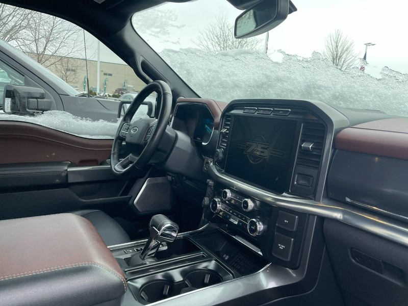 Ford F-150 Vehicle Image 02