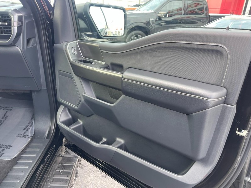 Ford F-150 Vehicle Image 12