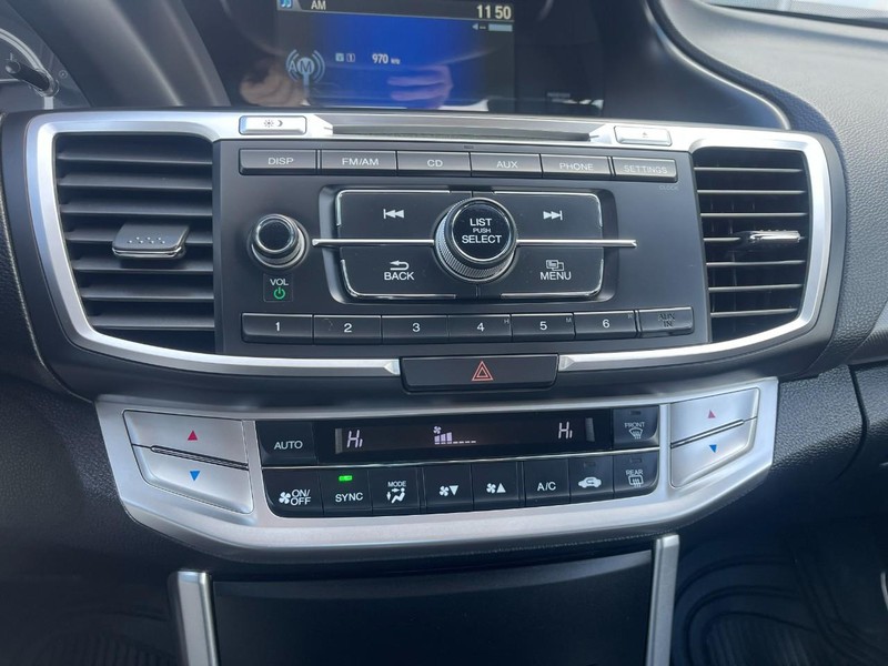 Honda Accord Sedan Vehicle Image 22