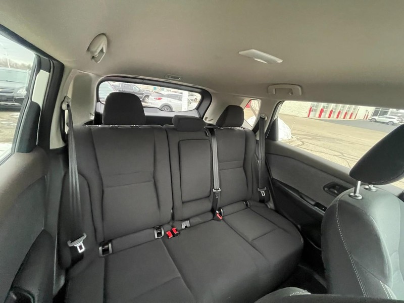 Nissan Rogue Vehicle Image 04