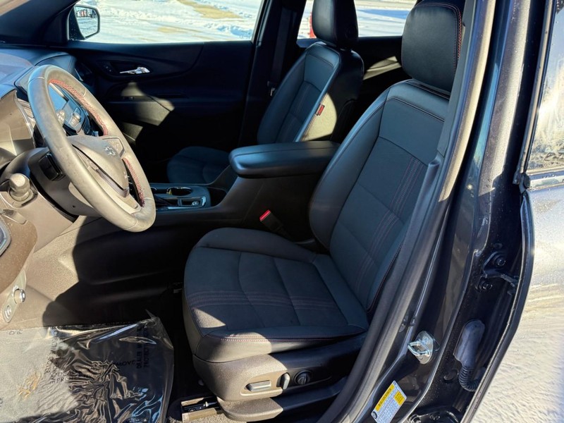 Chevrolet Equinox Vehicle Image 09