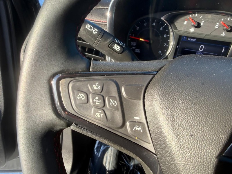 Chevrolet Equinox Vehicle Image 21