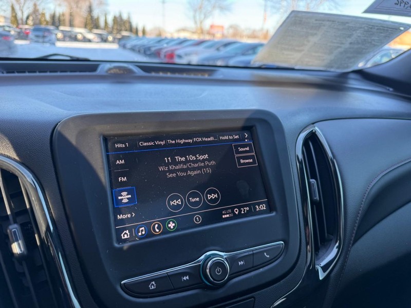 Chevrolet Equinox Vehicle Image 24