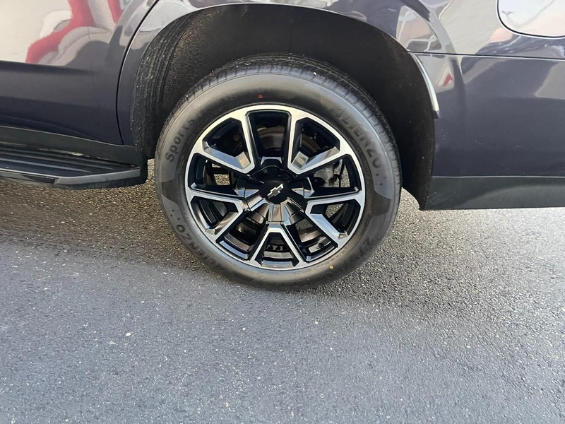 Chevrolet Tahoe Vehicle Image 05