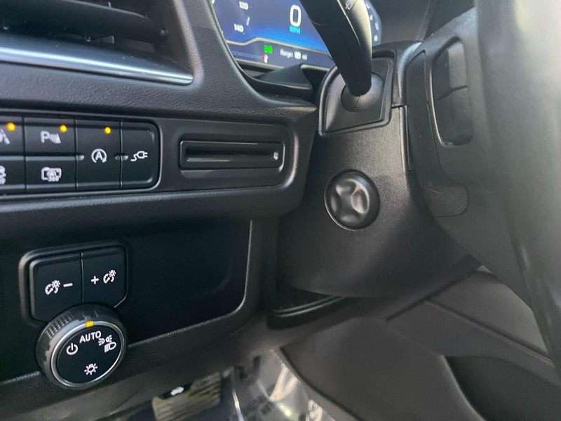 Chevrolet Tahoe Vehicle Image 25