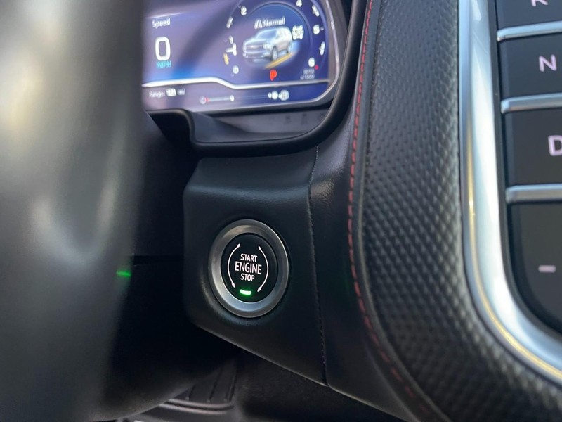 Chevrolet Tahoe Vehicle Image 30