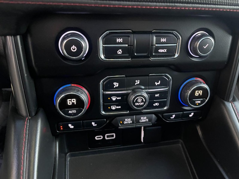 Chevrolet Tahoe Vehicle Image 33