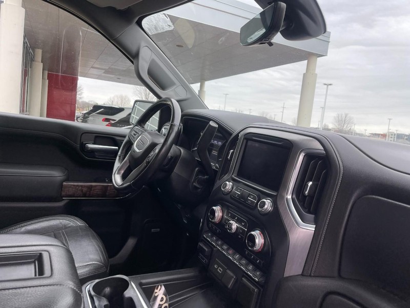 GMC Sierra 1500 Vehicle Image 02