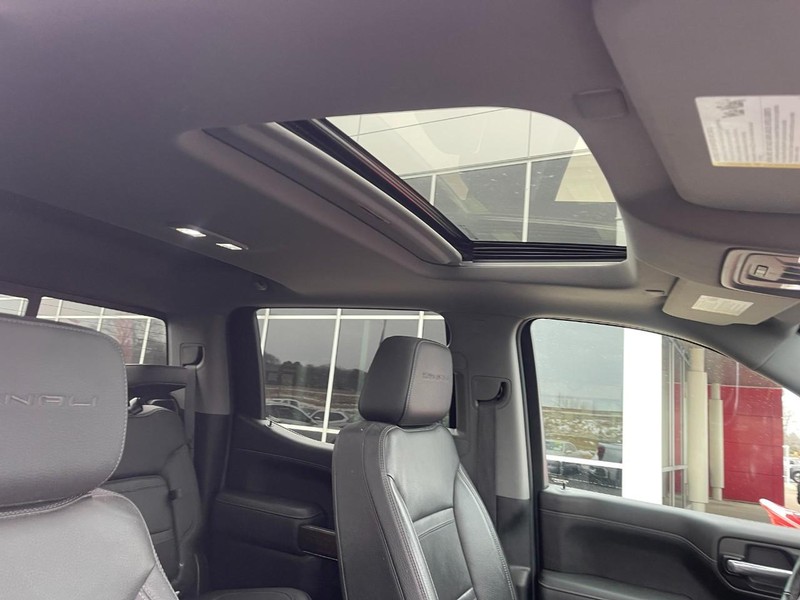 GMC Sierra 1500 Vehicle Image 04