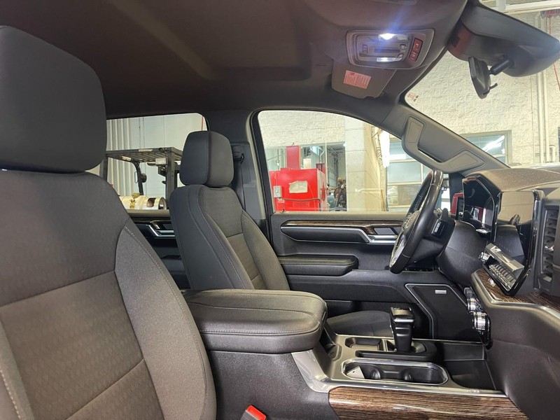 GMC Sierra 1500 Vehicle Image 10