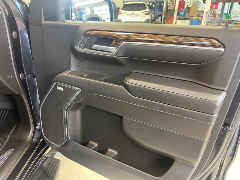 GMC Sierra 1500 Vehicle Image 11