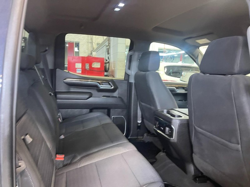 GMC Sierra 1500 Vehicle Image 13