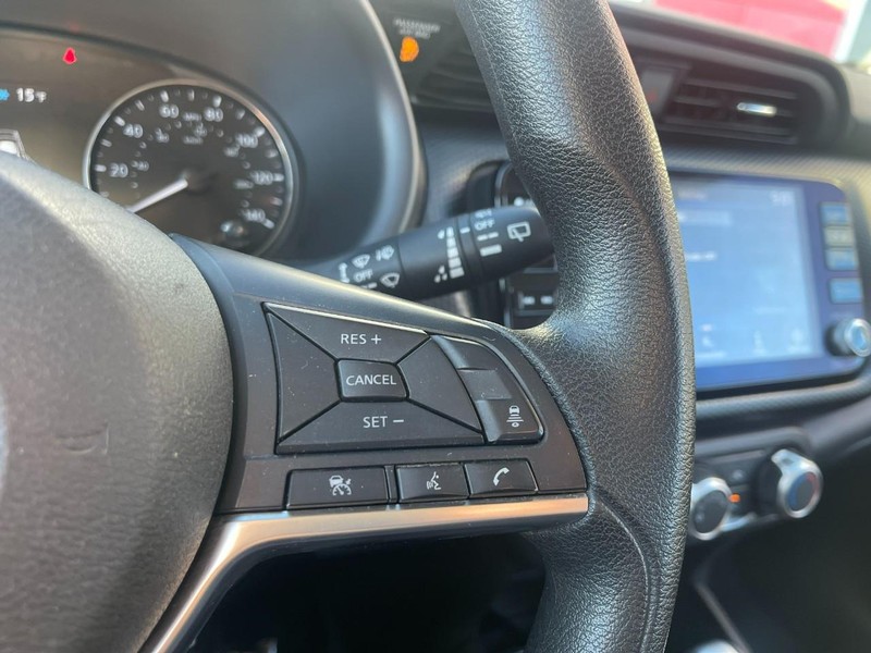 Nissan Kicks Vehicle Image 20