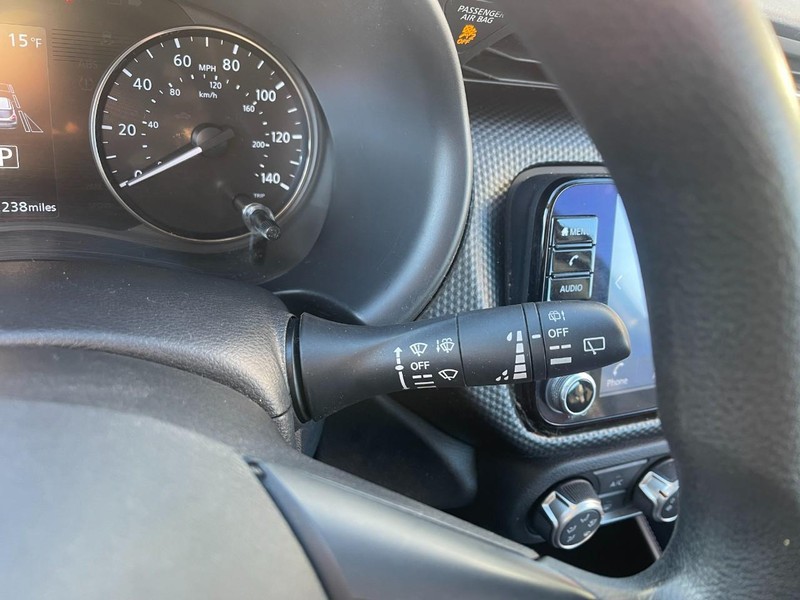 Nissan Kicks Vehicle Image 22