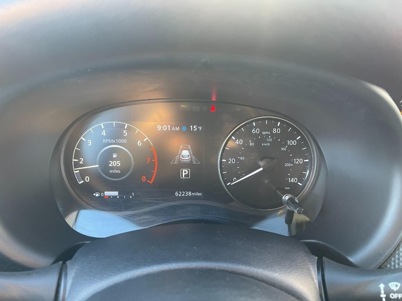 Nissan Kicks Vehicle Image 23