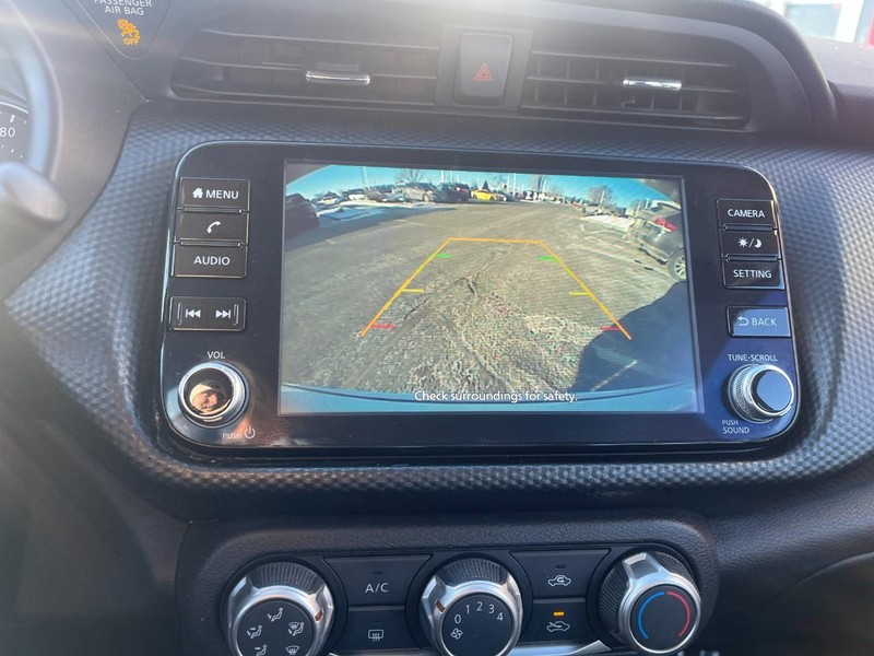 Nissan Kicks Vehicle Image 27