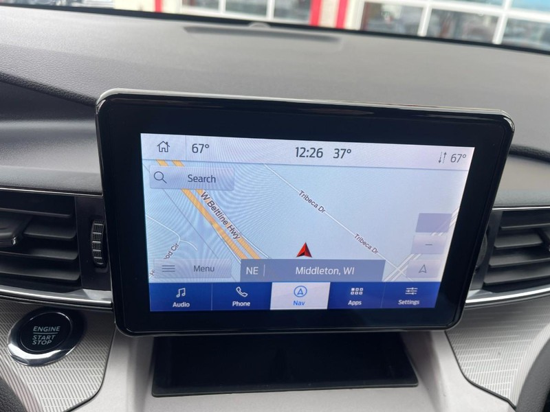 Ford Explorer Vehicle Image 35