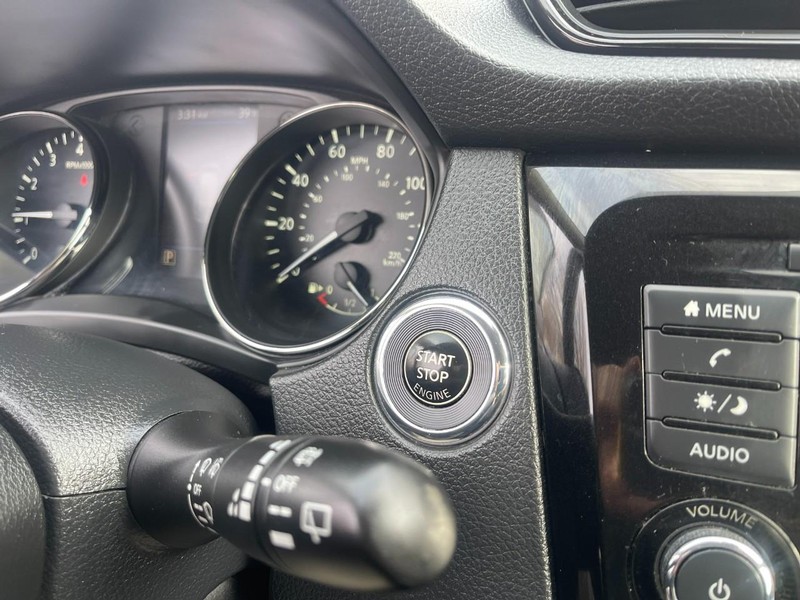 Nissan Rogue Vehicle Image 27