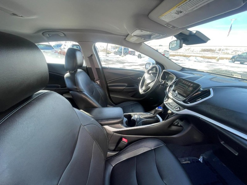 Chevrolet Volt Vehicle Image 08