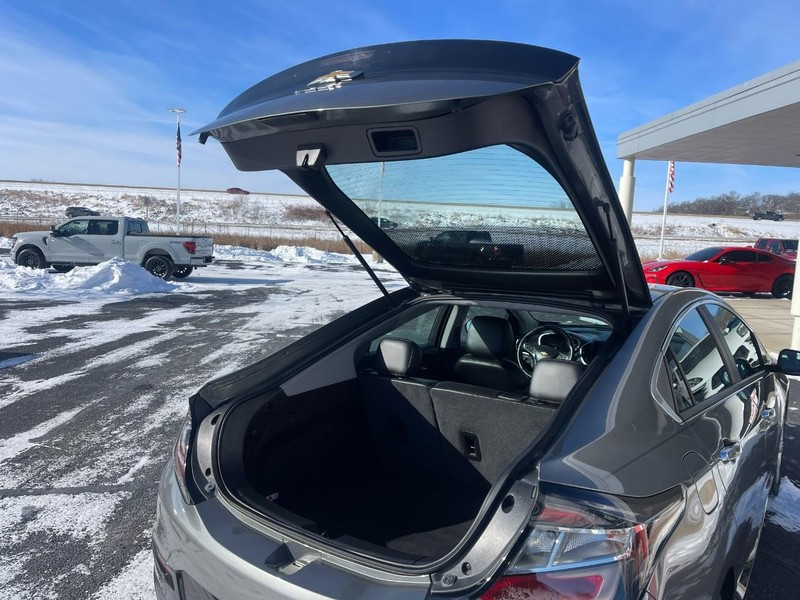 Chevrolet Volt Vehicle Image 13