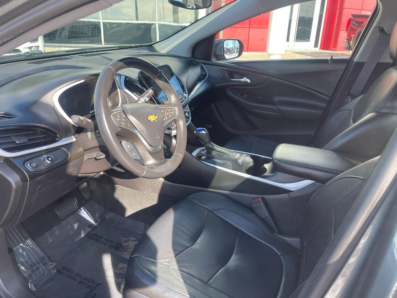 Chevrolet Volt Vehicle Image 15