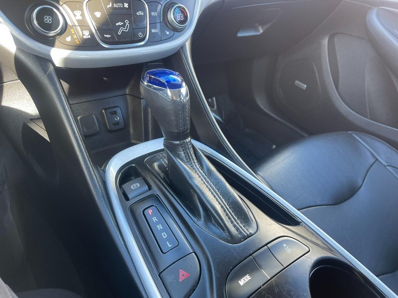 Chevrolet Volt Vehicle Image 25