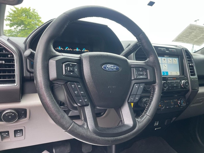 Ford F-150 Vehicle Image 14
