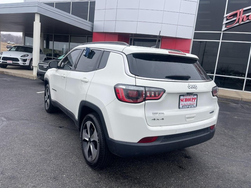 Jeep Compass Vehicle Image 04