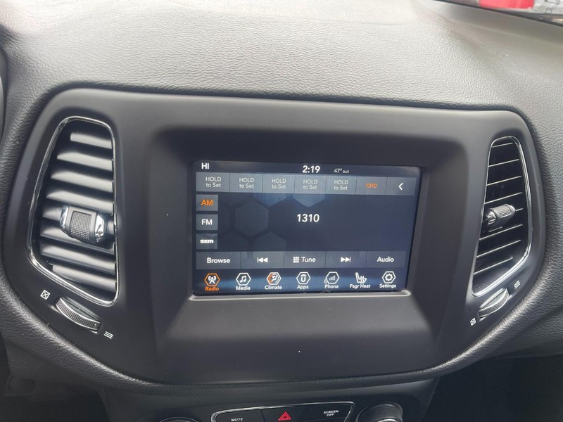 Jeep Compass Vehicle Image 28