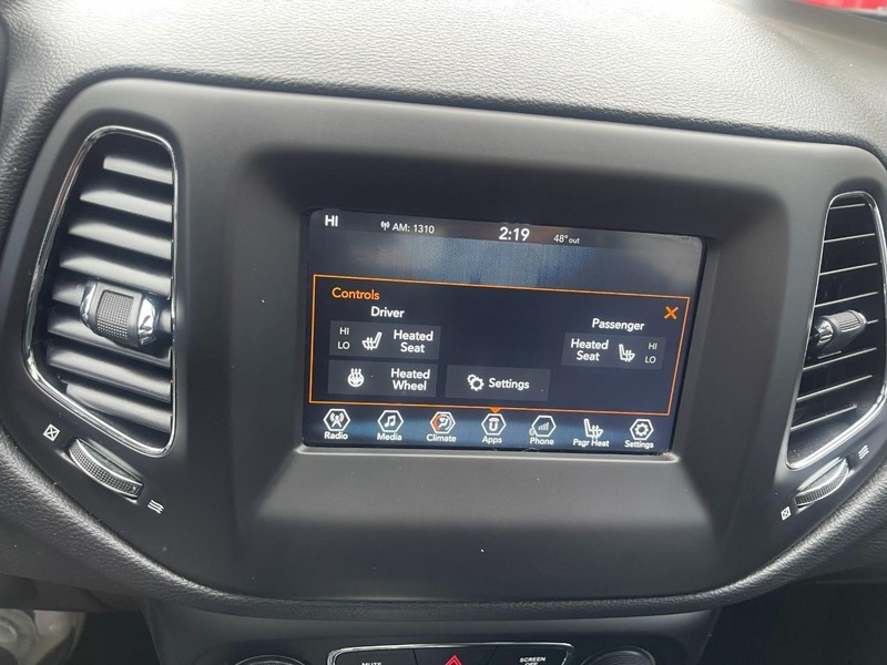 Jeep Compass Vehicle Image 30