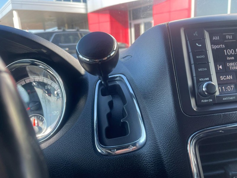 Dodge Grand Caravan Vehicle Image 26