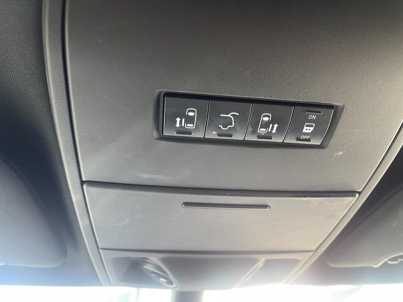Dodge Grand Caravan Vehicle Image 33