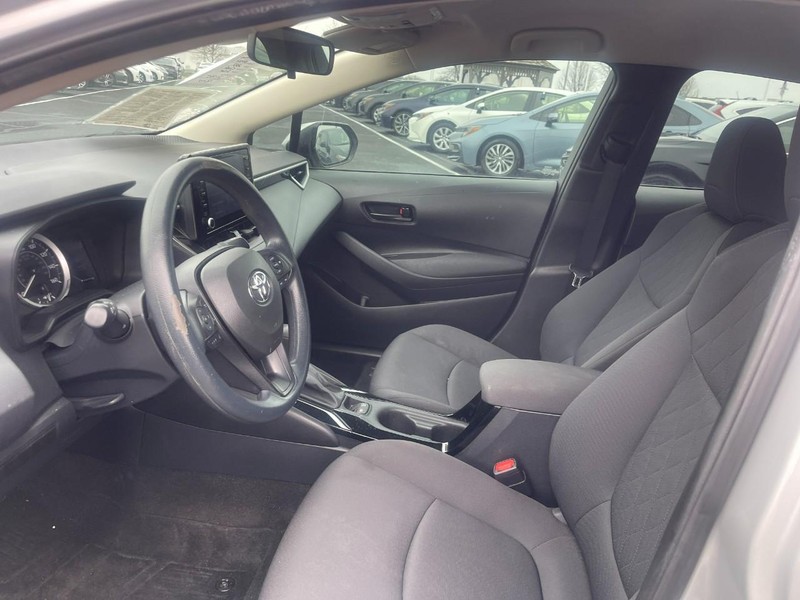 Toyota Corolla Vehicle Image 09